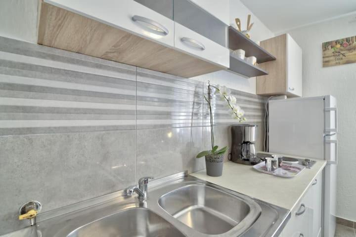 סנג' Apartment Fortica מראה חיצוני תמונה